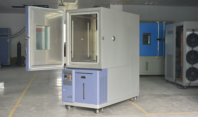 UPS電源如何用高低溫濕熱試驗箱做濕熱試驗？